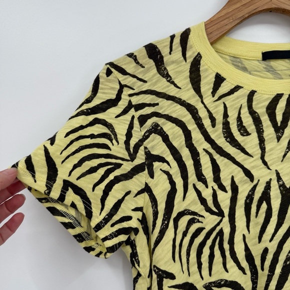 ATM Zebra Print Slub Jersey Schoolboy Crew Tee in Yellow Black Size M - Picture 9 of 11